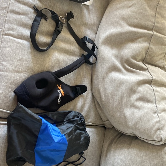 Dollephi dog knee brace.  Size large - Picture 6 of 7